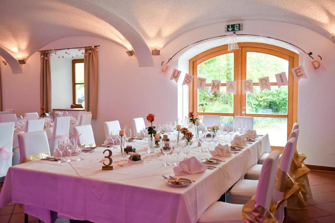 Angermuehle Landgasthof Altenmarkt an der Alz Екстериор снимка